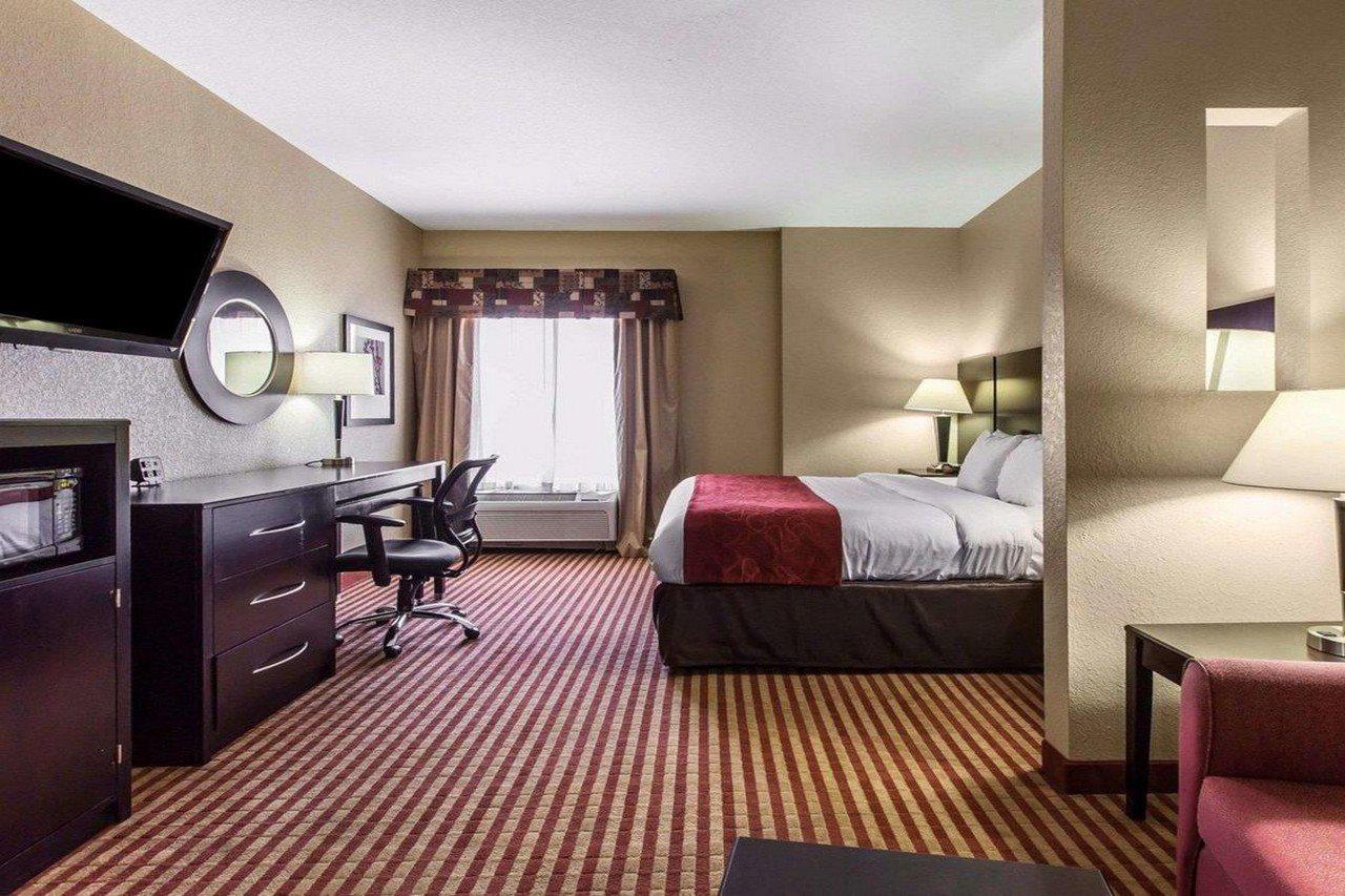 Comfort Suites Уэйкросс Экстерьер фото