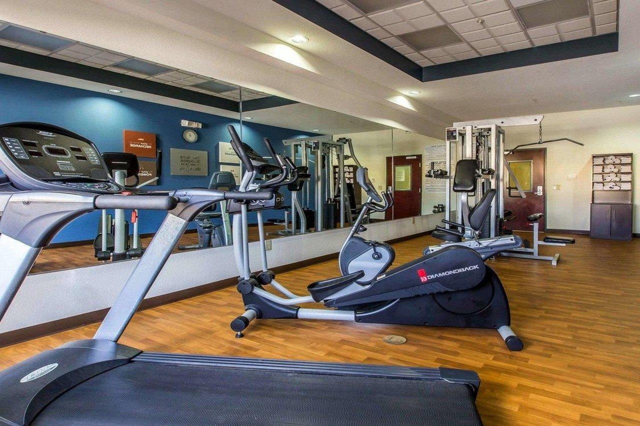 Comfort Suites Уэйкросс Экстерьер фото