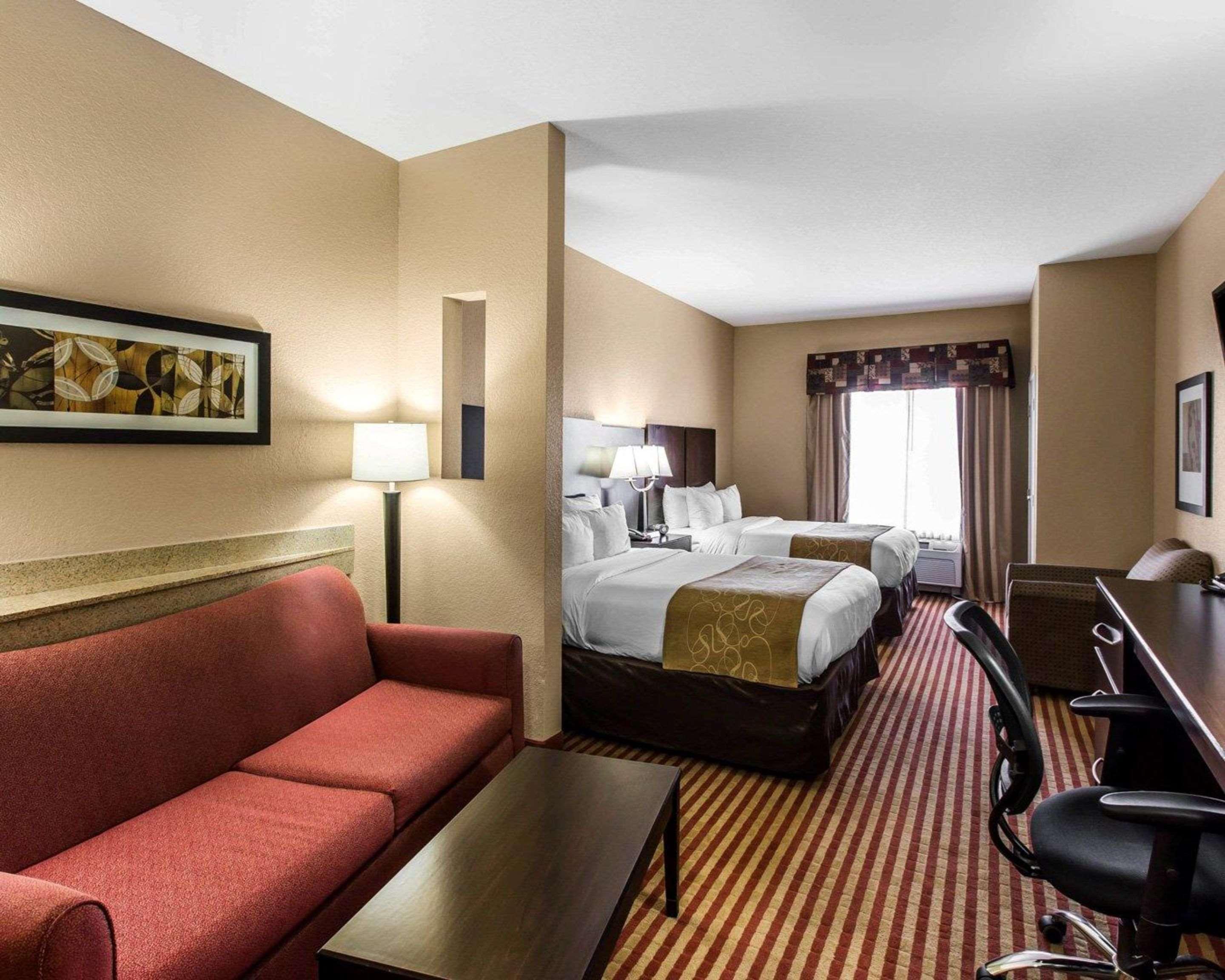 Comfort Suites Уэйкросс Экстерьер фото