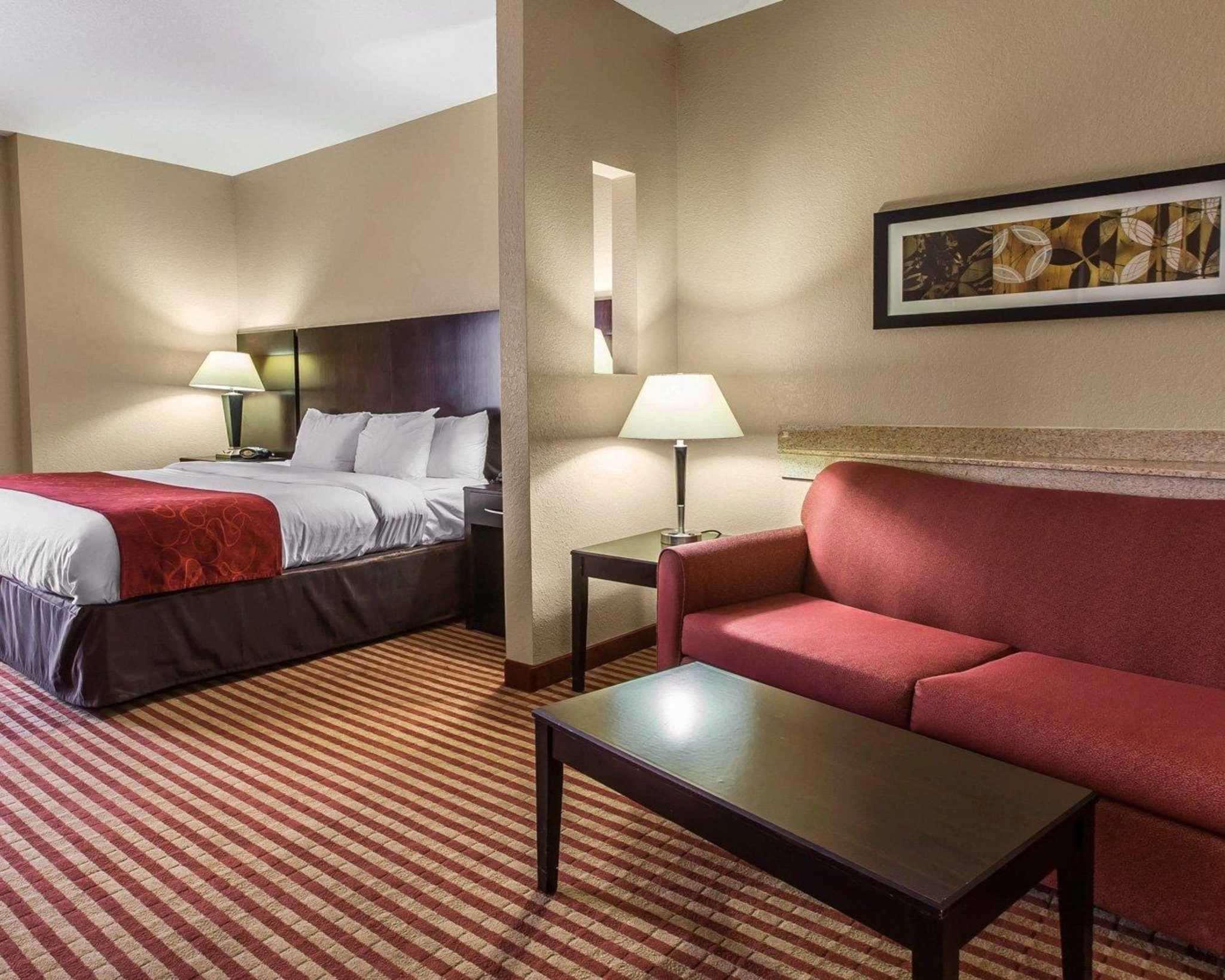 Comfort Suites Уэйкросс Экстерьер фото