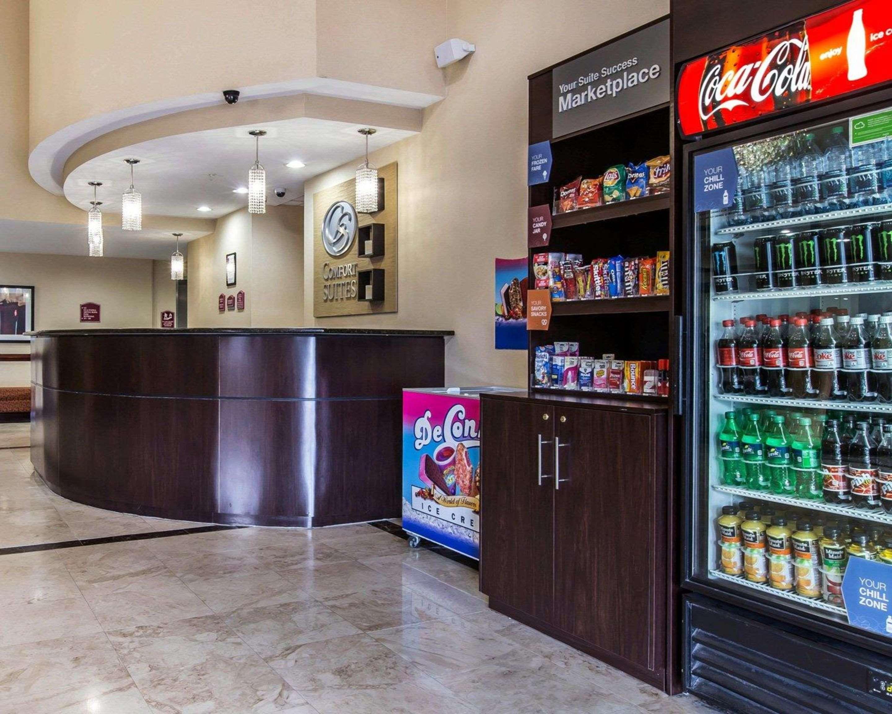 Comfort Suites Уэйкросс Экстерьер фото