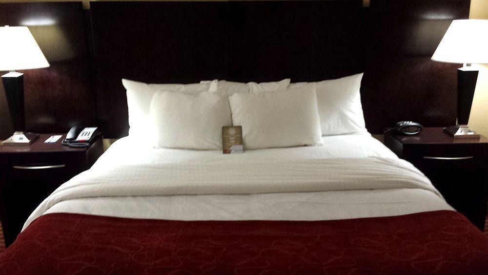 Comfort Suites Уэйкросс Экстерьер фото